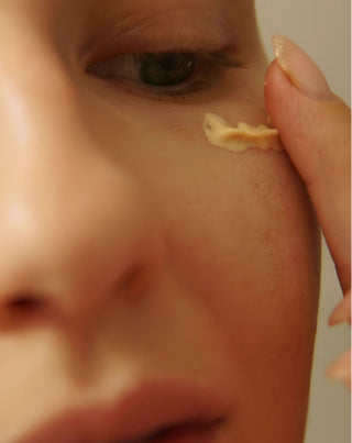 Разкрасяващ дневен и нощен околоочен крем с кофеин и коензим Q10 Manilu - 2