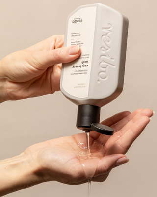 Ежедневно почистващ шампоан със сквалан Easy Breezy Wash Resibo - 2