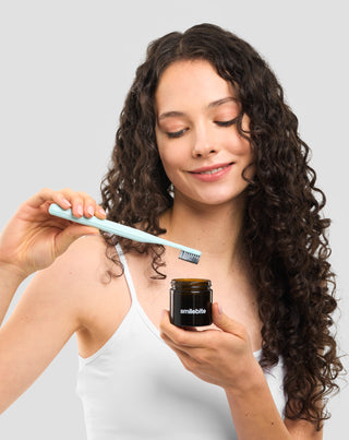 Избелваща пудра за зъби с кокосов въглен Smilebite - 6