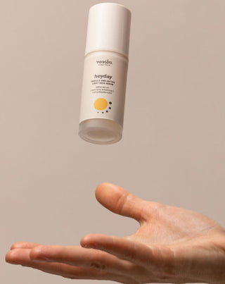 Подхранващ, озаряващ серум за лице Heyday с антиокислители и троен вит. C 30 ml Resibo