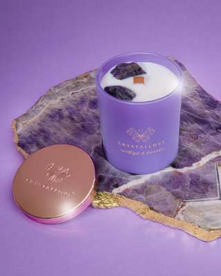 Соева свещ с аметист и лавандула в стъклен съд Crystallove - 4
