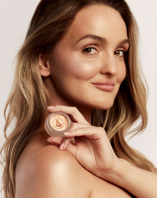 Кремообразен хайлайтър Glow Kissed от Paese - 4
