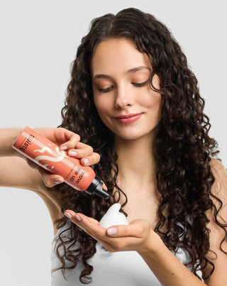 Пяна за къдрава коса - за къдрици без утежняващ ефект Wave me up Twisty - 2